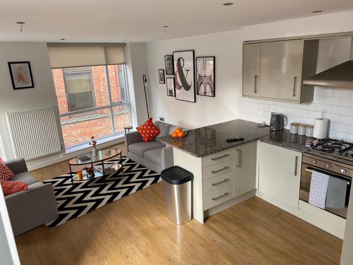 Central Leeds Townhouse With Private Roof Garden Sleeps 4 Extérieur photo