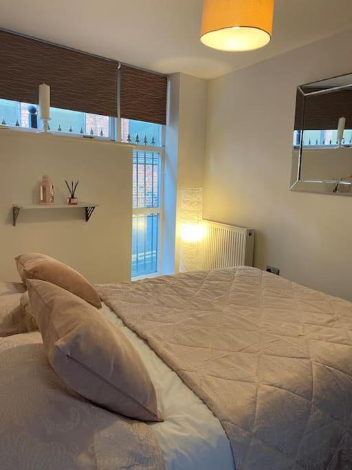 Central Leeds Townhouse With Private Roof Garden Sleeps 4 Extérieur photo