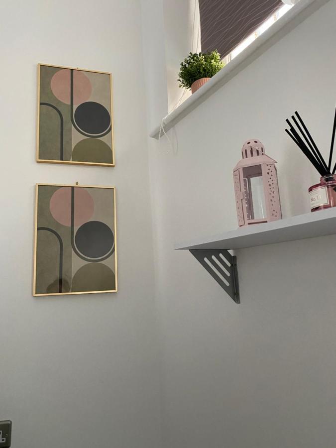 Central Leeds Townhouse With Private Roof Garden Sleeps 4 Extérieur photo